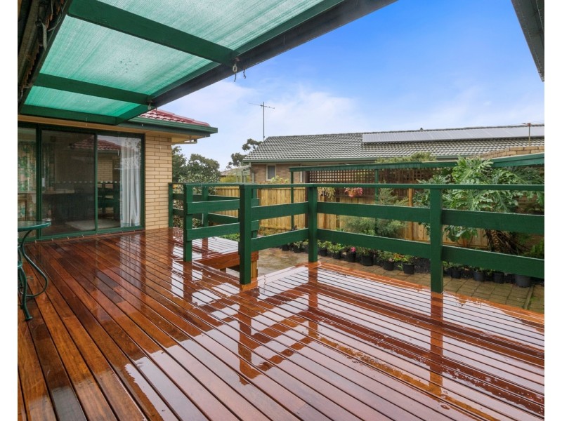 3 Luton Court, Darley VIC 3340