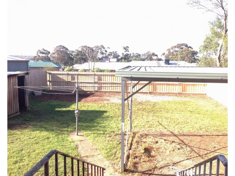 12 Lidgett Street, Bacchus Marsh VIC 3340