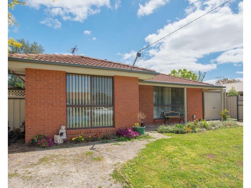 62 Jonathan Drive, Bacchus Marsh VIC 3340