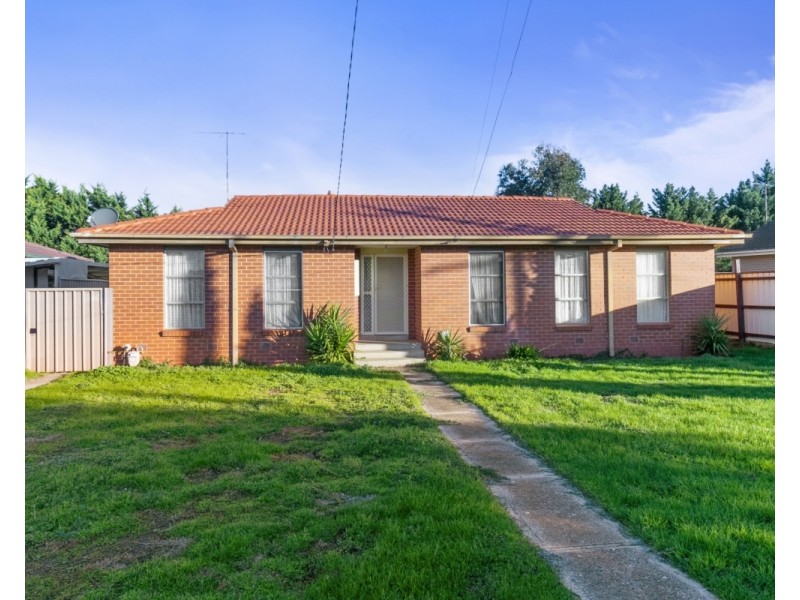 27 Jonathan Drive, Darley VIC 3340