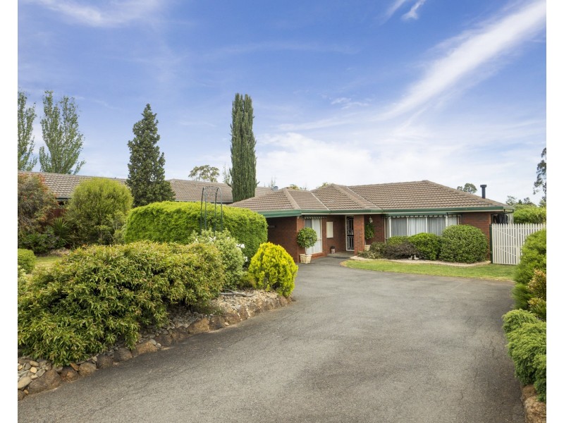 2 Tulloch Court, Bacchus Marsh VIC 3340
