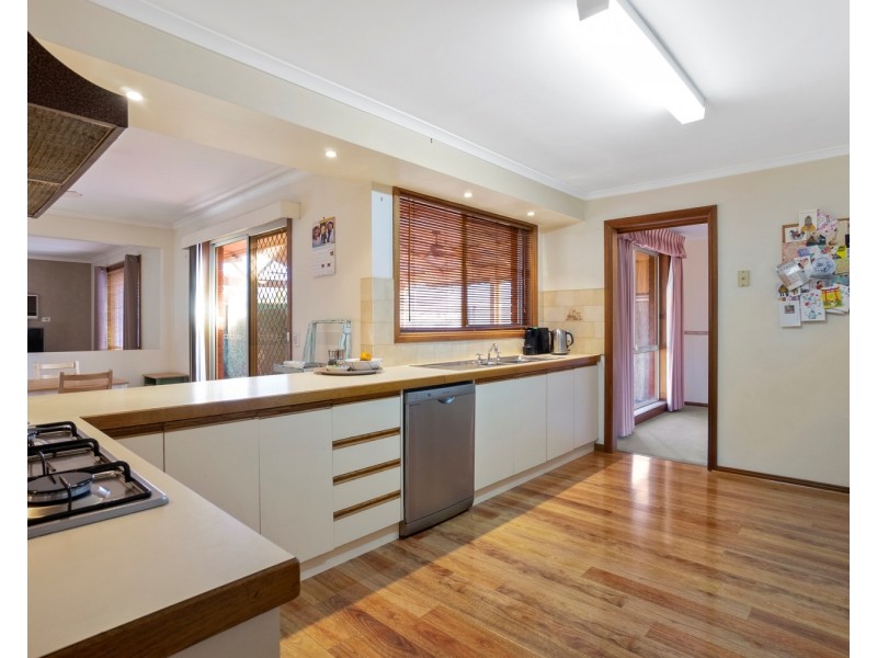 2 Tulloch Court, Bacchus Marsh VIC 3340