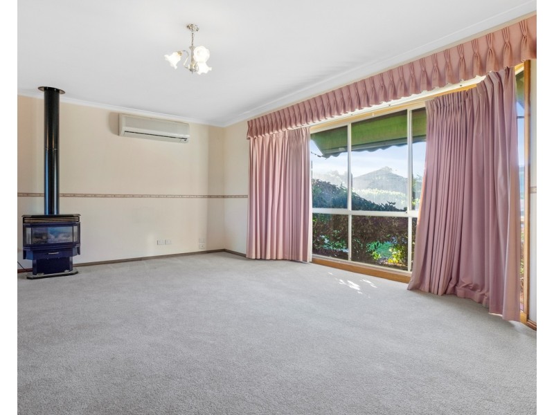 2 Tulloch Court, Bacchus Marsh VIC 3340