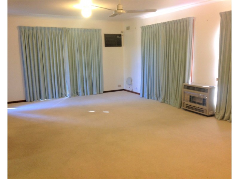 1/26 Simpson Street, Bacchus Marsh VIC 3340
