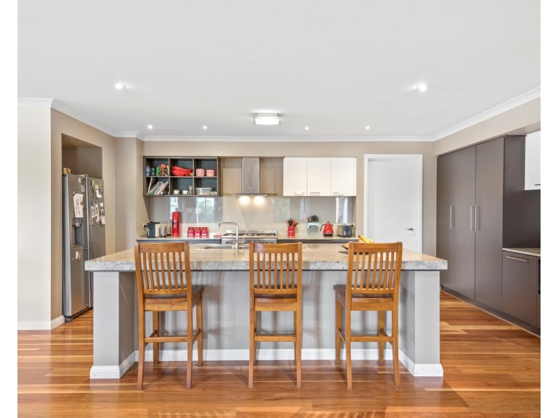 7 Janette Court, Darley VIC 3340