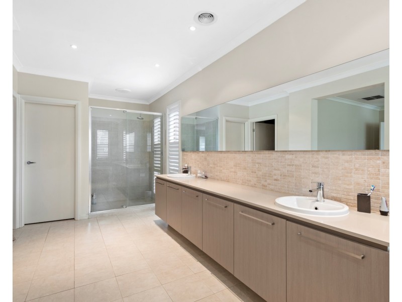 7 Janette Court, Darley VIC 3340