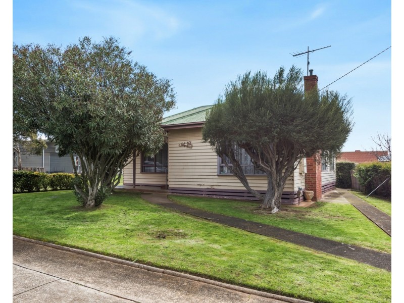 4 Morton Street, Bacchus Marsh VIC 3340