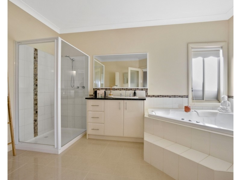 38 Links Road, Darley VIC 3340