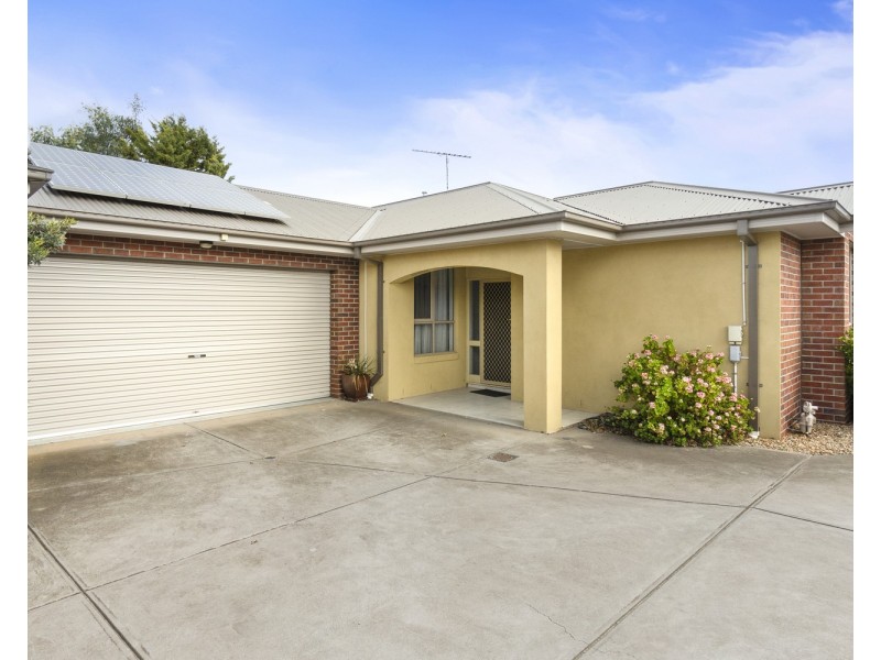 10/11 Graham Street, Bacchus Marsh VIC 3340