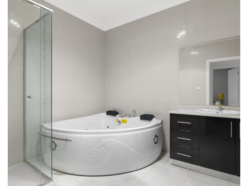 10/11 Graham Street, Bacchus Marsh VIC 3340