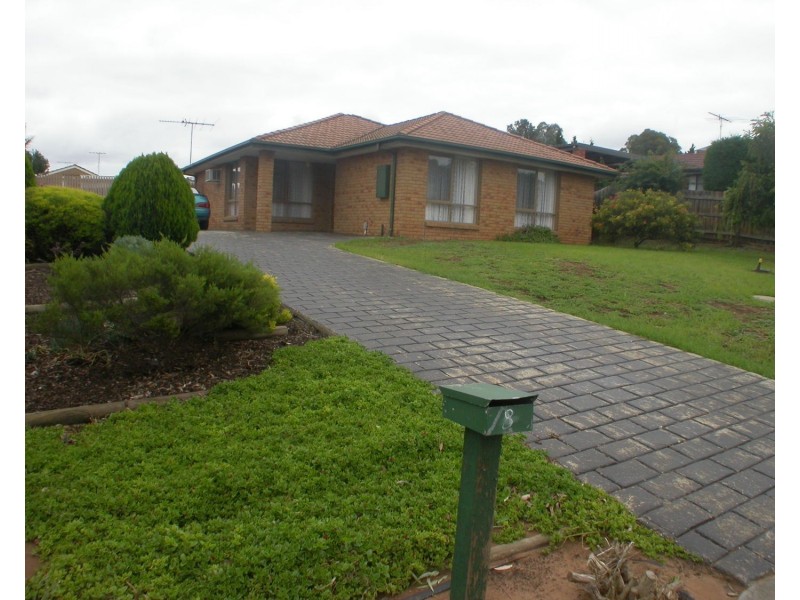 8 McLeod Drive, Bacchus Marsh VIC 3340