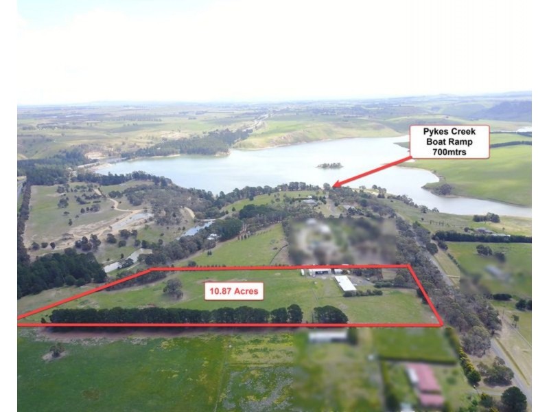67 Pykes Creek Road, Myrniong VIC 3341