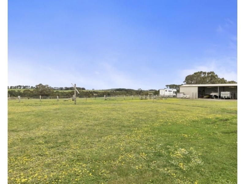 67 Pykes Creek Road, Myrniong VIC 3341