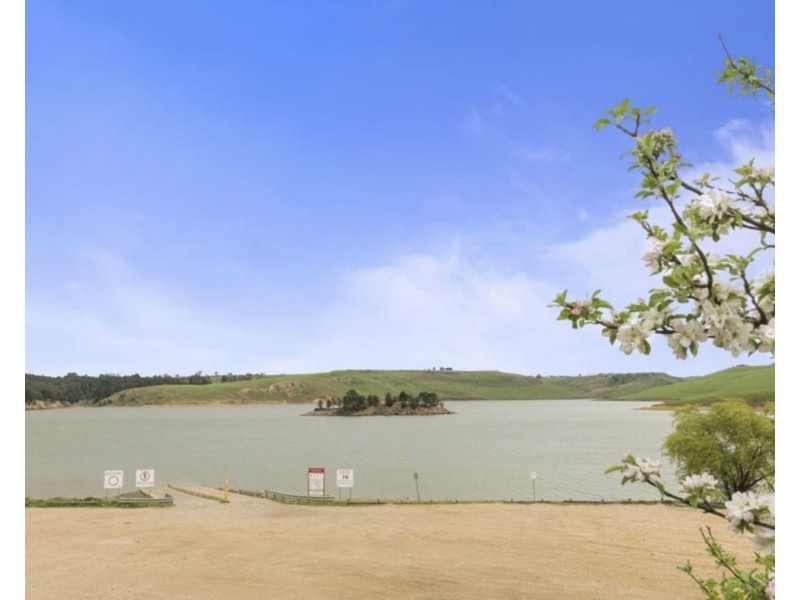 67 Pykes Creek Road, Myrniong VIC 3341