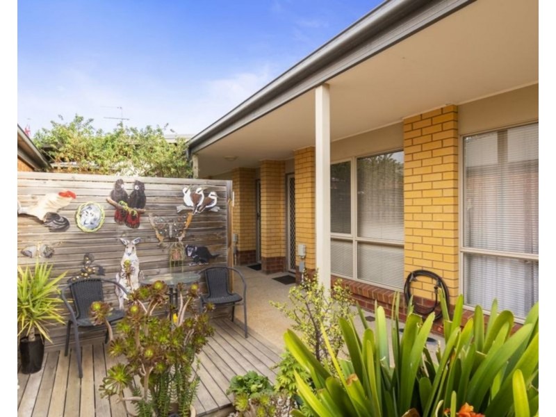 6/96 Gisborne Road, Bacchus Marsh VIC 3340
