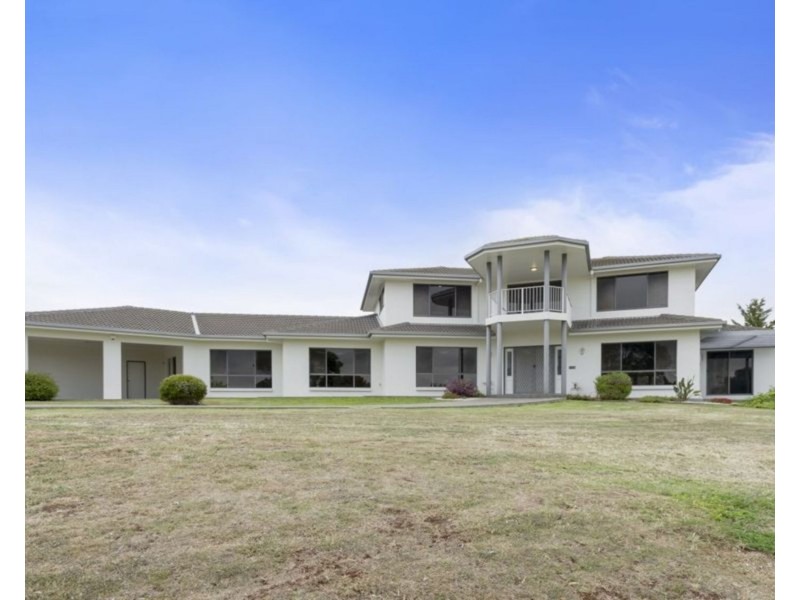 24 Manning Boulevard, Darley VIC 3340