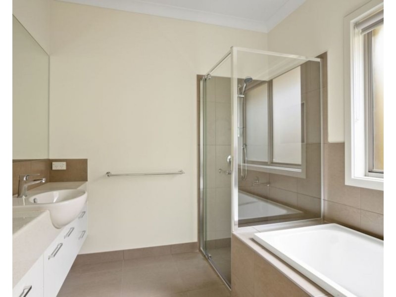 42 McLachlan Street, Bacchus Marsh VIC 3340