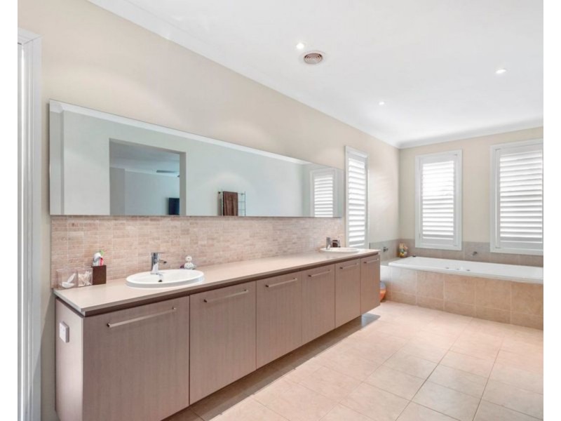 7 Janette Court, Darley VIC 3340