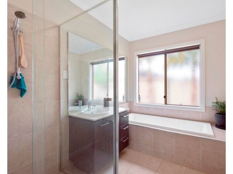 7 Janette Court, Darley VIC 3340