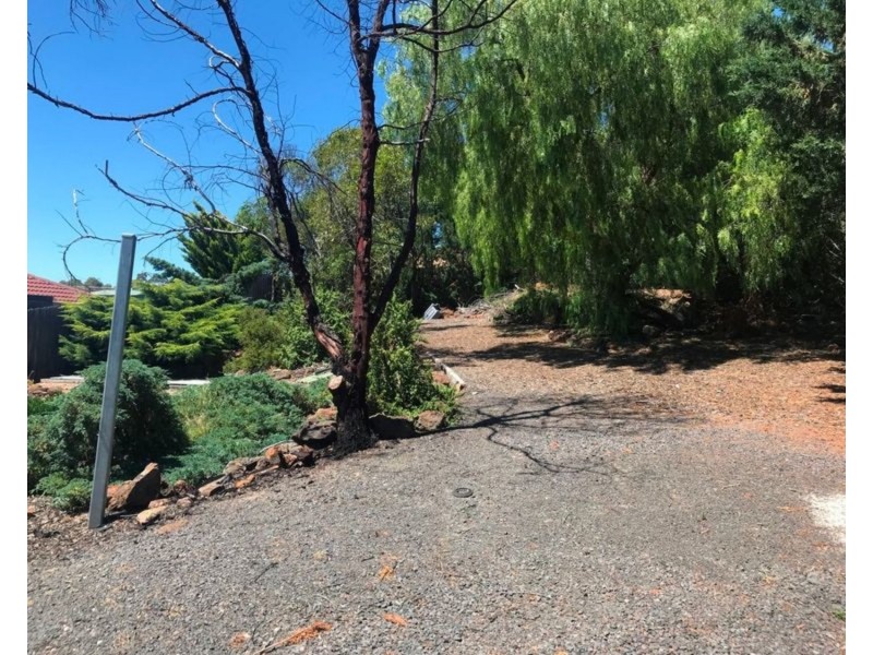 10 McLeod Drive, Bacchus Marsh VIC 3340
