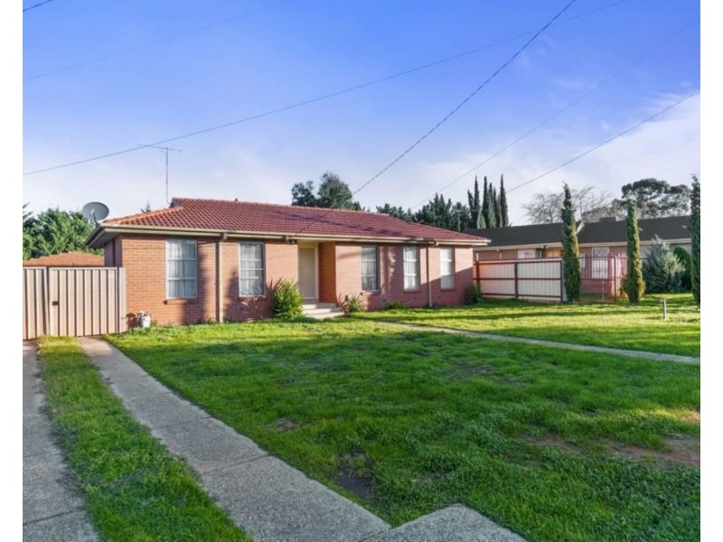 27 Jonathan Drive, Darley VIC 3340