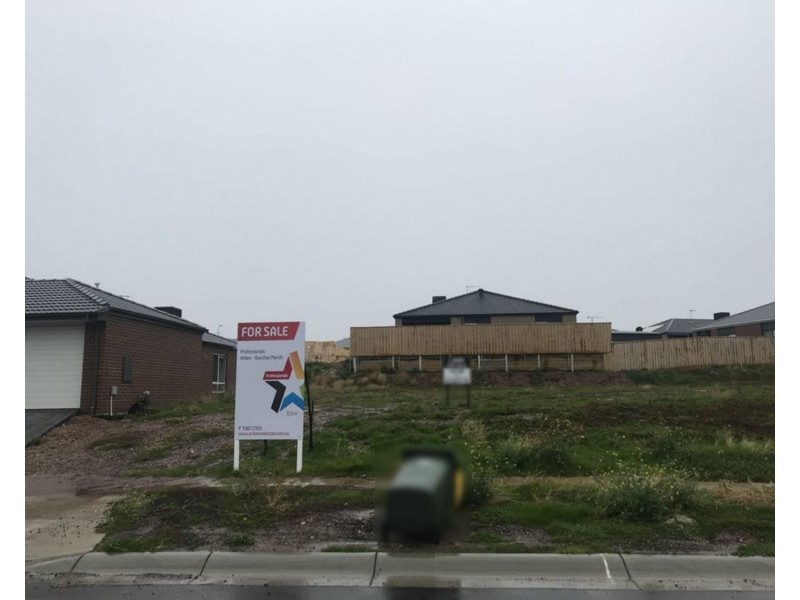 11 Emmett Street, Bacchus Marsh VIC 3340