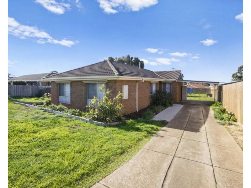 62 Halletts Way, Bacchus Marsh VIC 3340