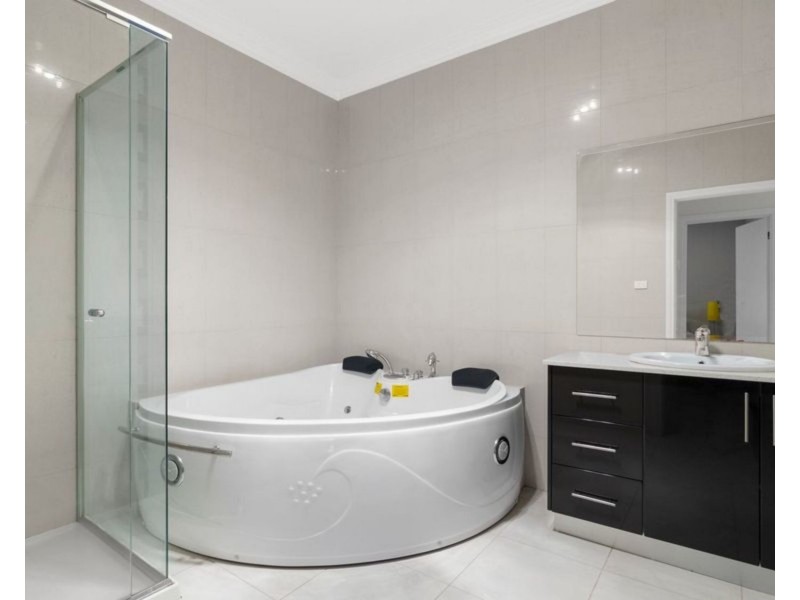 10/11 Graham Street, Bacchus Marsh VIC 3340