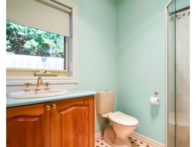 27 Moore Street, Maddingley VIC 3340