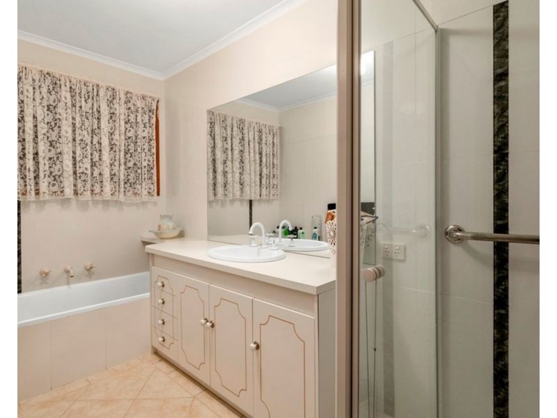 7 Davies Street, Darley VIC 3340