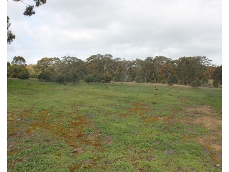 560 Reids Road, Rowsley VIC 3340