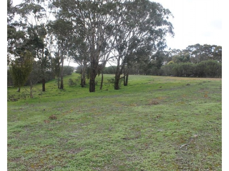 560 Reids Road, Rowsley VIC 3340