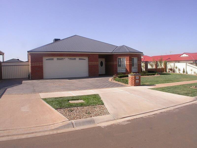4 Judann Court, Bacchus Marsh VIC 3340