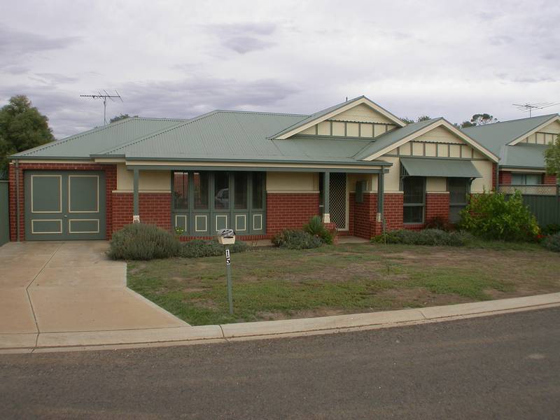15 Candeloro Street, Bacchus Marsh VIC 3340