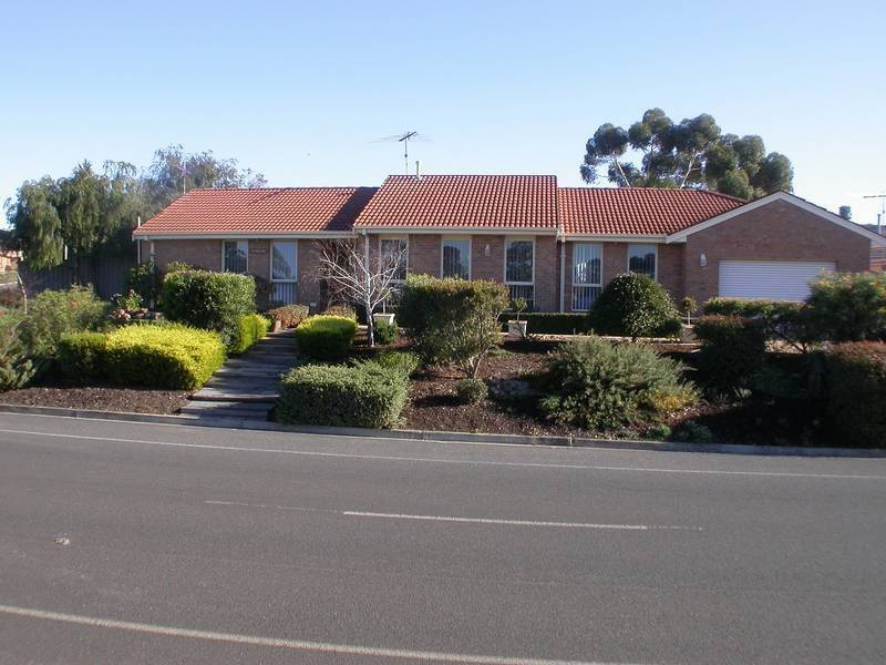 31 Mc Leod Drive, Bacchus Marsh VIC 3340