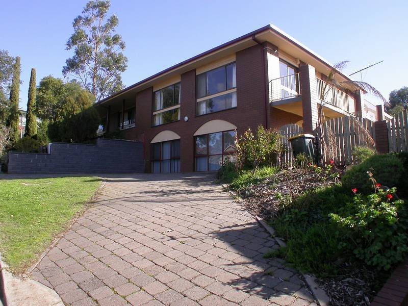 20 Gleneagles Court, Bacchus Marsh VIC 3340