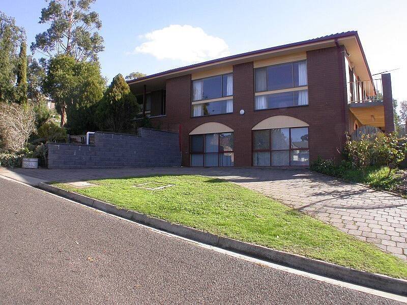 20 Gleneagles Court, Bacchus Marsh VIC 3340