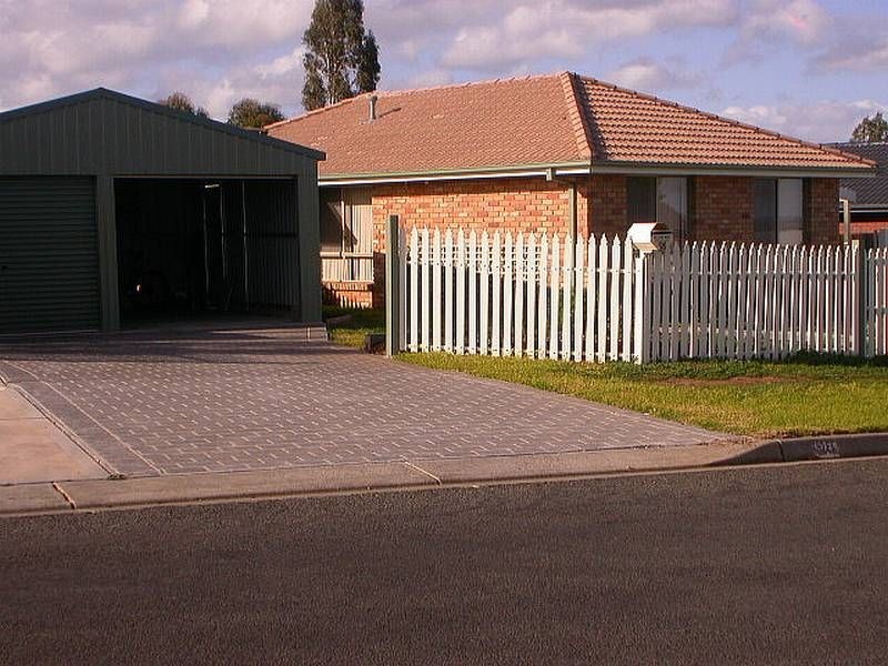 Underbank Boulevard, Bacchus Marsh VIC 3340