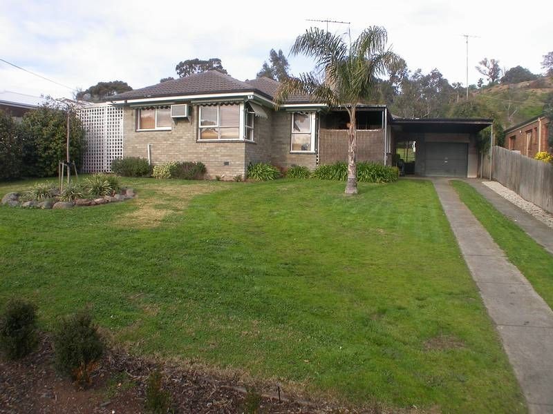 19 Gaynor Street, Bacchus Marsh VIC 3340
