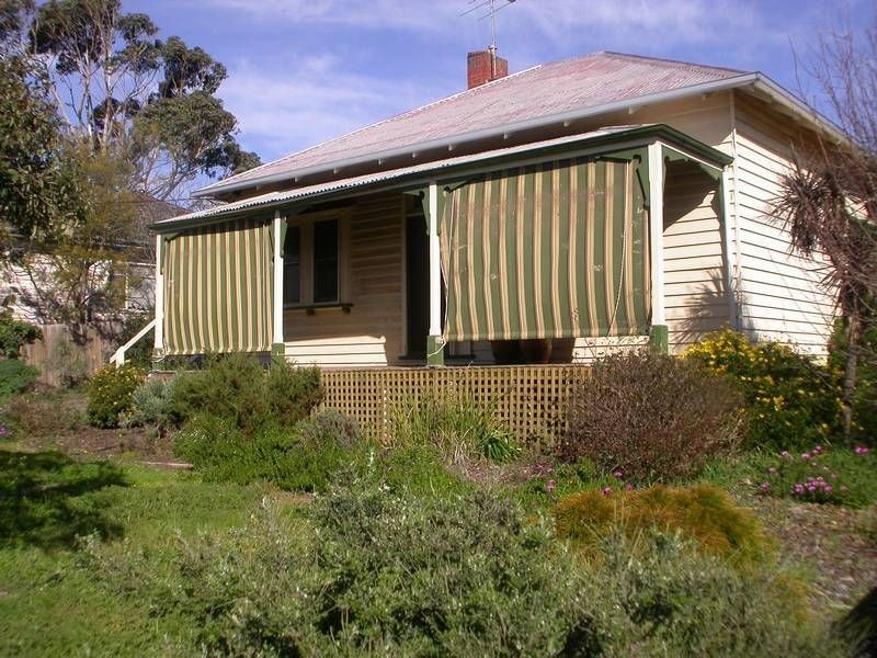 9 Inglis Street, Bacchus Marsh VIC 3340