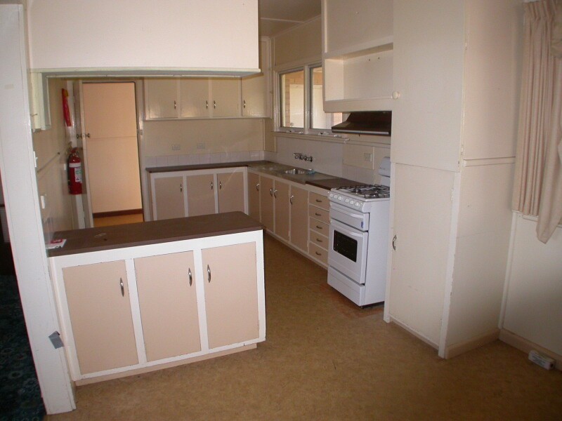 72 Edols Street, Ballan VIC 3342