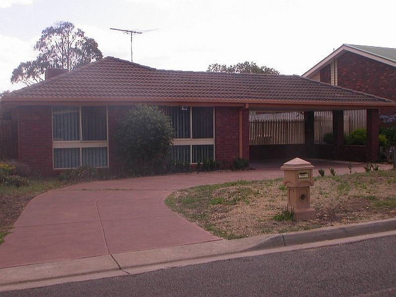 6 Underbank Boulevard, Bacchus Marsh VIC 3340