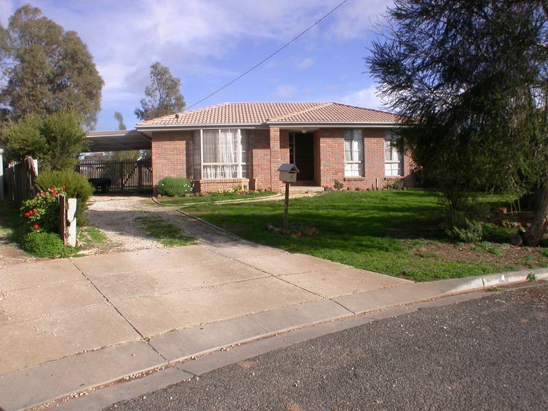 4 Heath Court, Bacchus Marsh VIC 3340