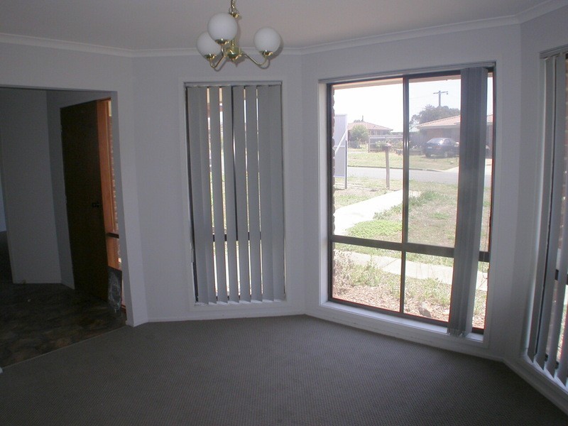 9 Taylor Drive, Bacchus Marsh VIC 3340