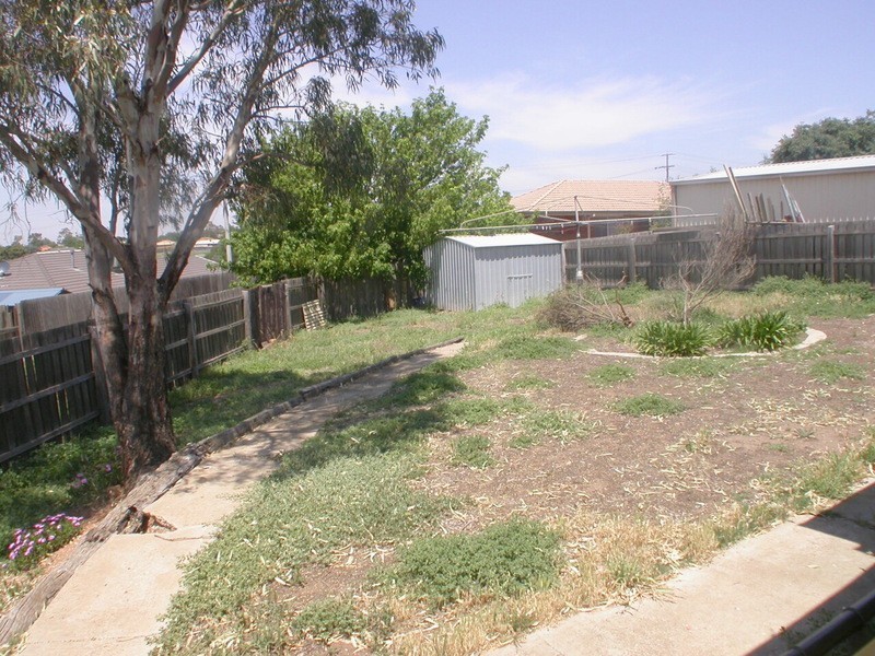 9 Taylor Drive, Bacchus Marsh VIC 3340