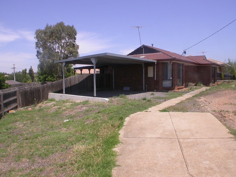 9 Taylor Drive, Bacchus Marsh VIC 3340