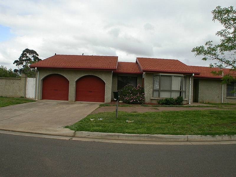 7 Simone Road, Bacchus Marsh VIC 3340