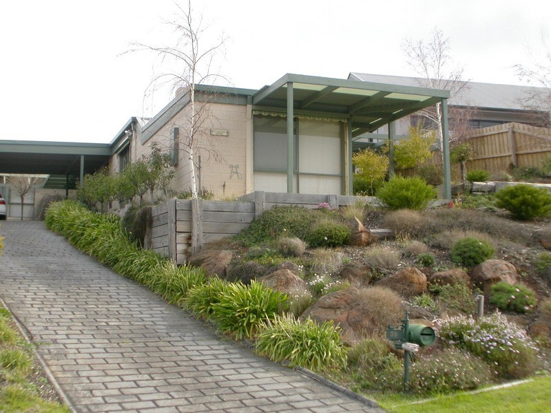 39 Riversdale Crescent, Bacchus Marsh VIC 3340