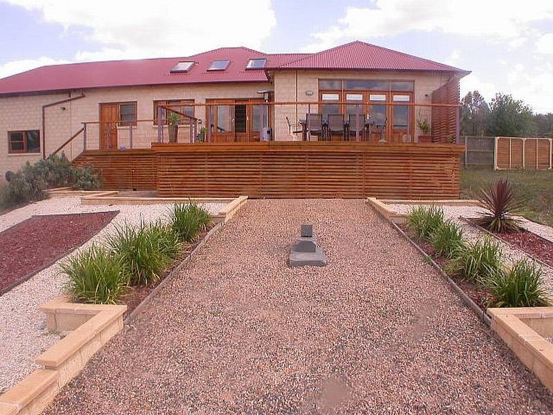 16 Manning  Boulevard, Bacchus Marsh VIC 3340