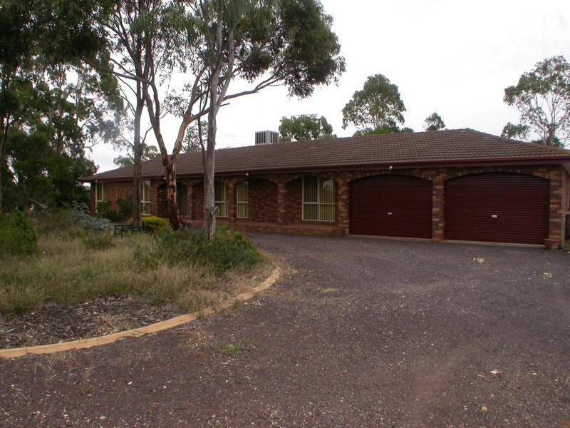 130 School Road, Balliang East VIC 3340